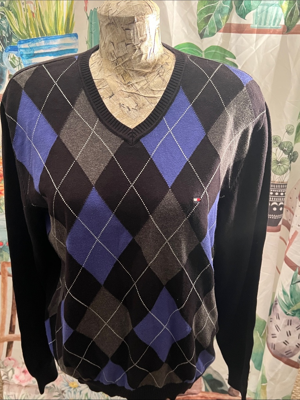 Men's M Tommy Hilfiger V-Neck Argyle Sweater - Black & Blue